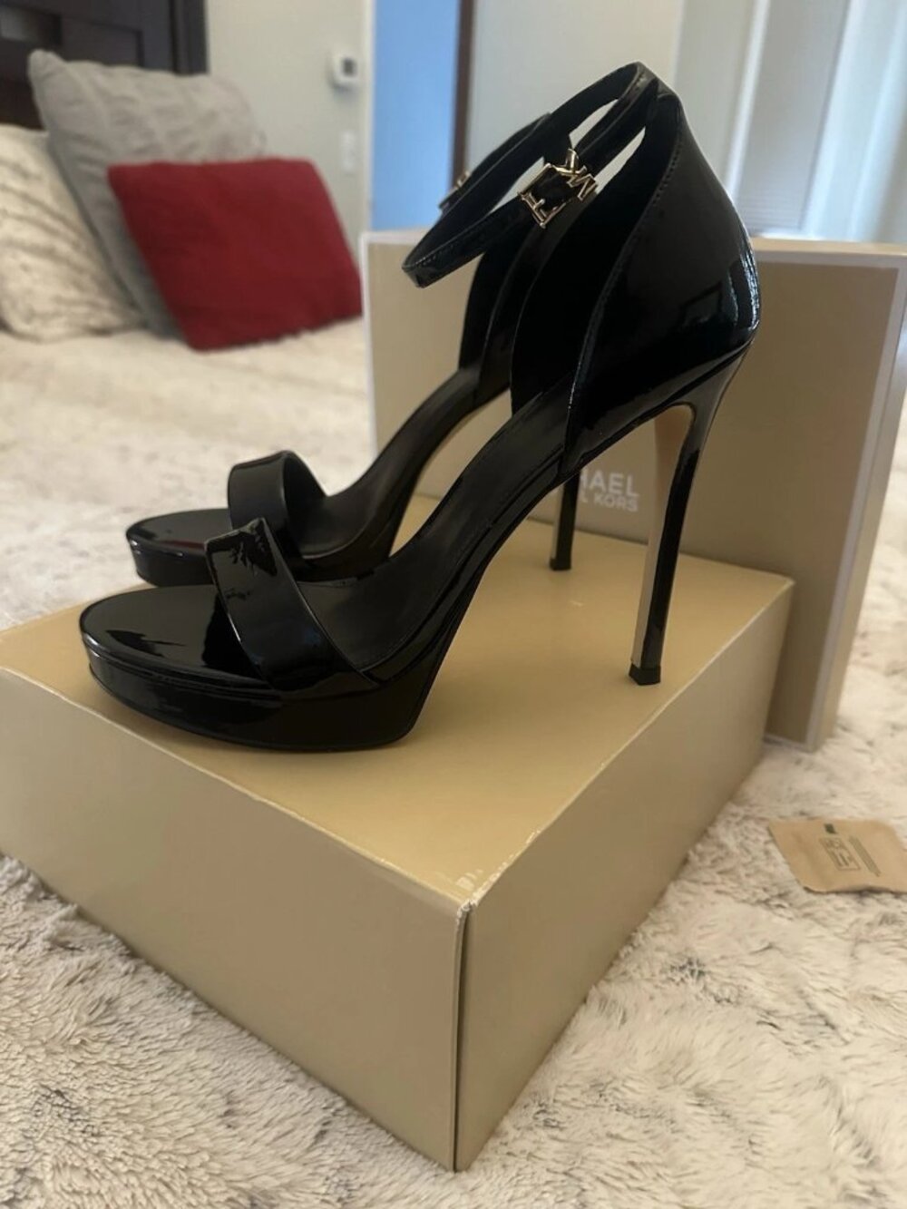 Michael Kors Jordyn Black Patent Leather Platform Sandal New In Box Size 8M